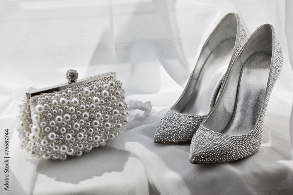 Silver clutch bag and shoes hotsell