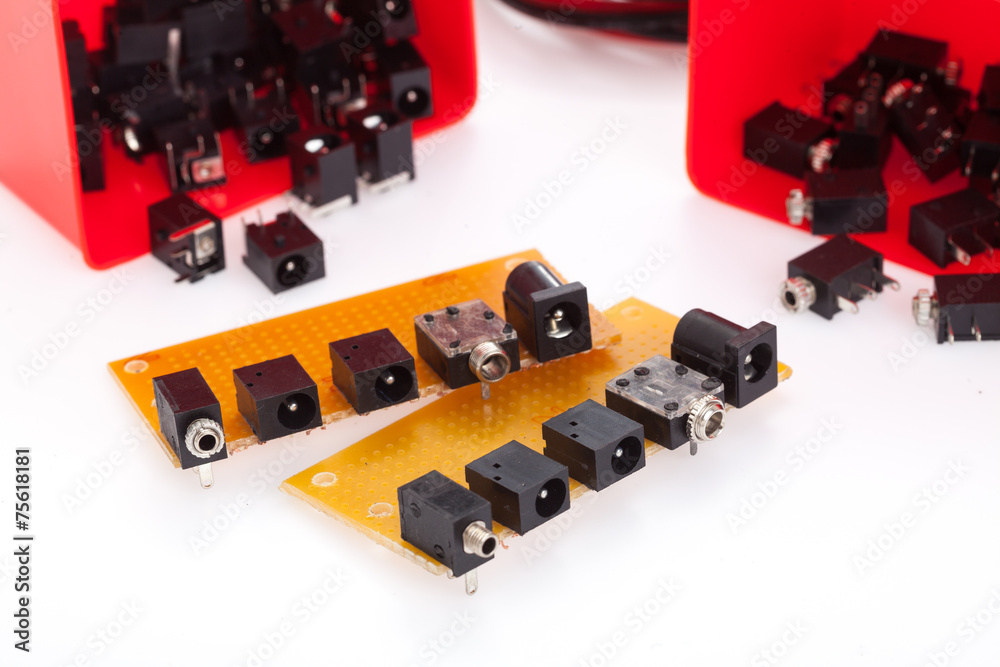 Electronic connector on printed circuit board Electronic connector on printed circuit board