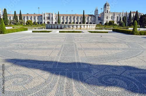 kunstvolles Pflaster vor dem Kloster Belem Lissabon