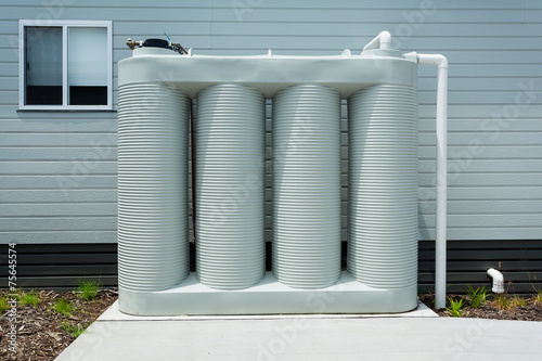 Cuadro en lienzo Rainwater tank