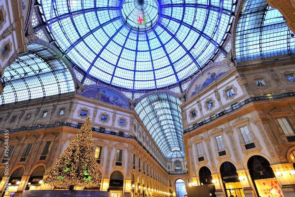 Milano Galleria Vittorio Emanuele luci di Natale 2014-15