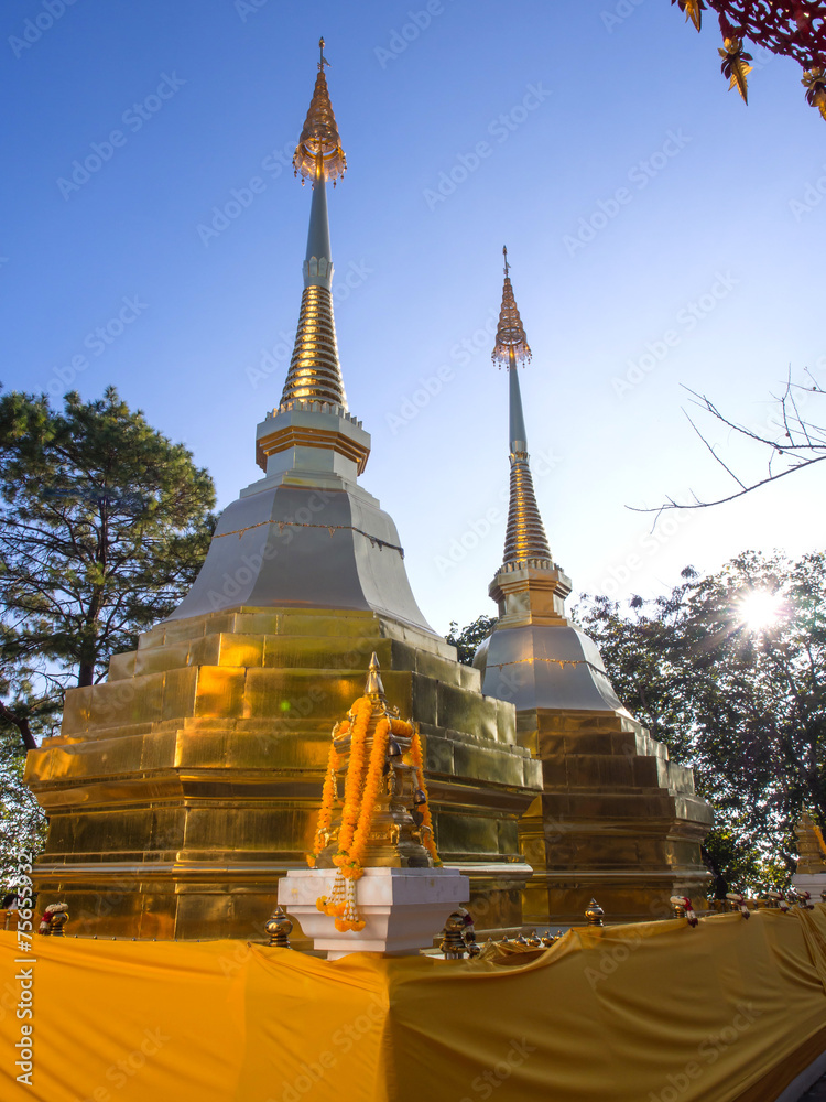 Fototapeta premium Pagoda of Wat Phra That Doi Tung