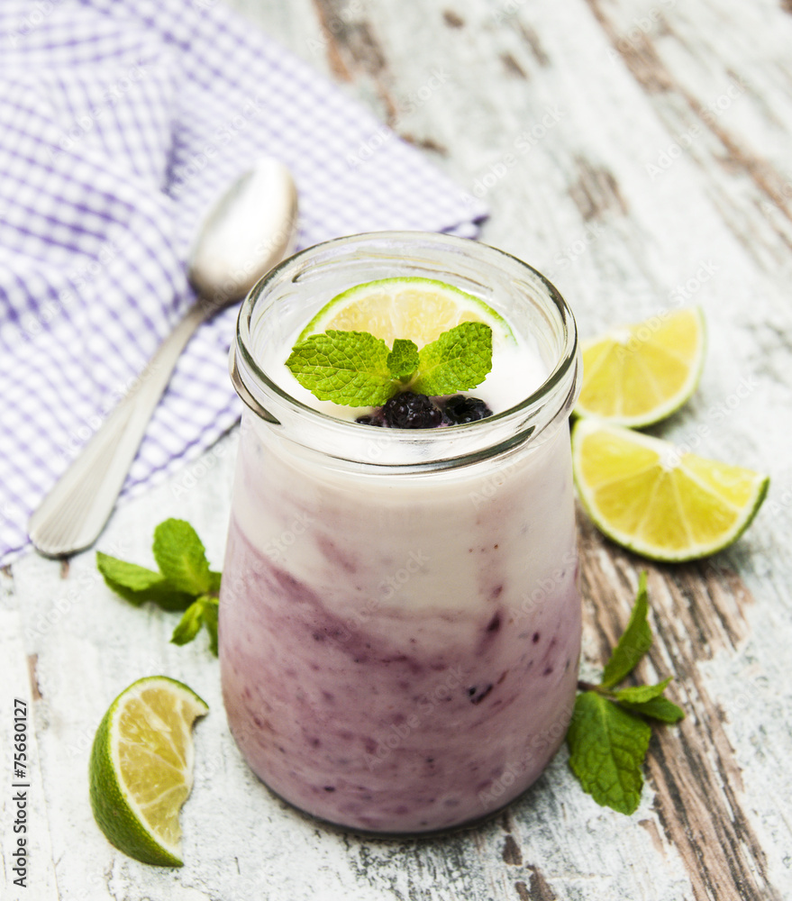 fresh fruit yoghurt with blackberries fresh fruit yoghurt with blackberries
