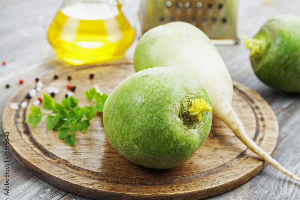 Green radish Green radish