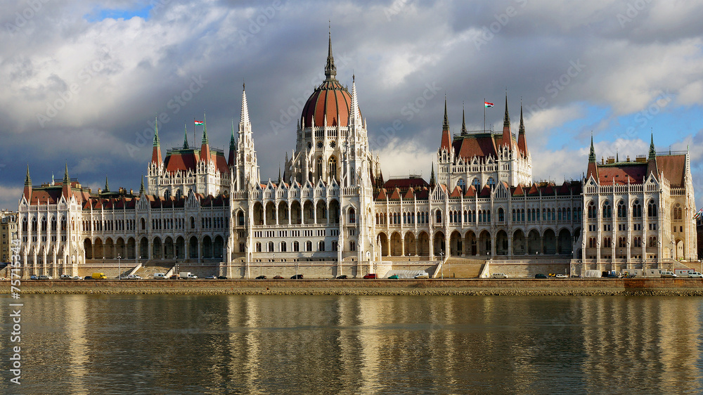Fototapeta premium Parliament in Budapest, Hungary