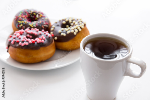 Kaffee und Donuts