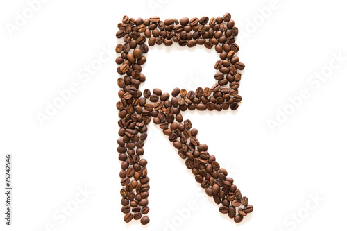 Bustabe R aus Kaffeebohnen