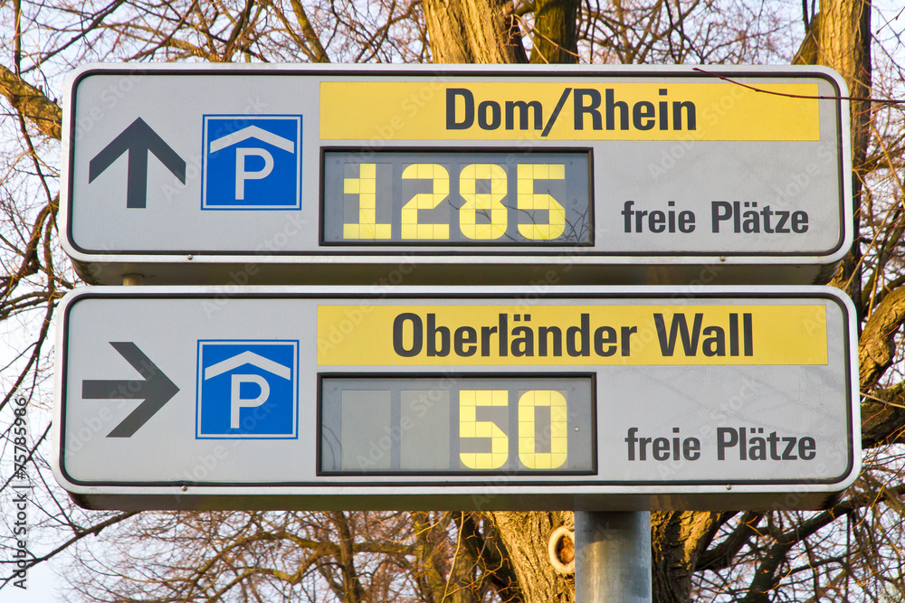 Parken in Köln StockFoto Adobe Stock