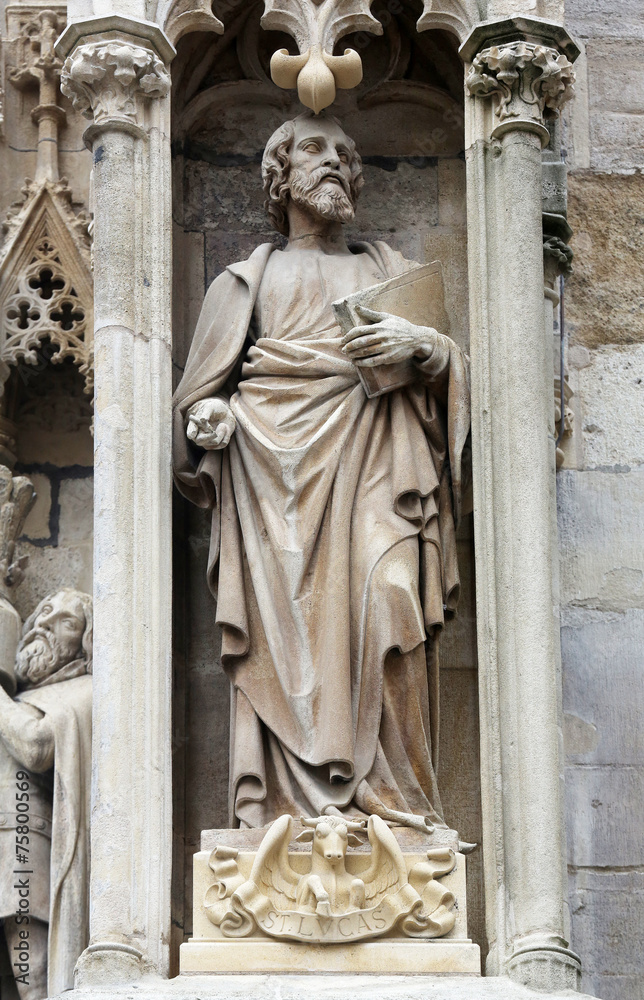 Obraz premium St Luke the Evangelist at St Stephens Cathedral in Vienna