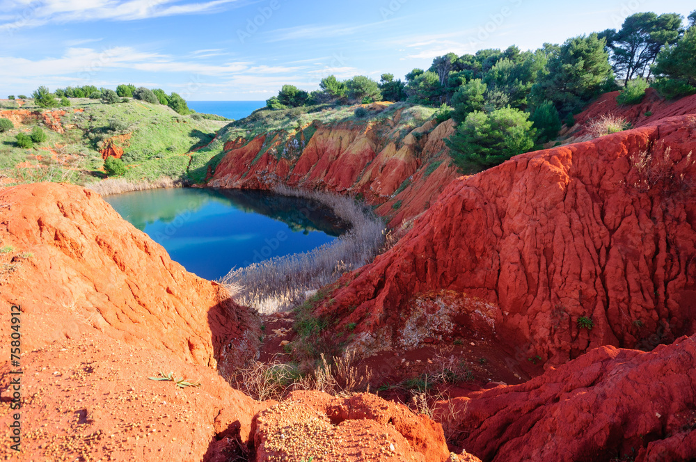 Otranto Lago di Bauxite