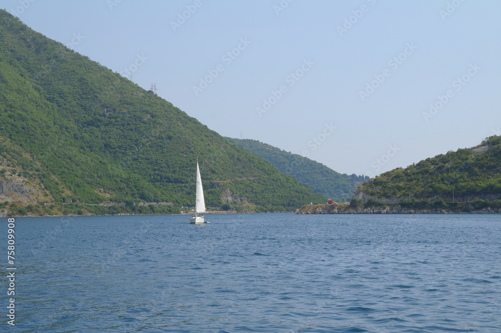 Черногория, окрестности Боко-Которской бухты