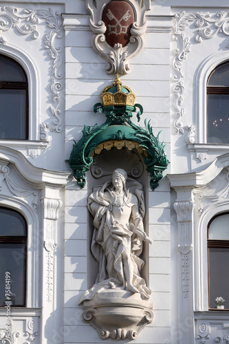 King Frederick III, Regensburger Hof, Wustenrot Building, Vienna