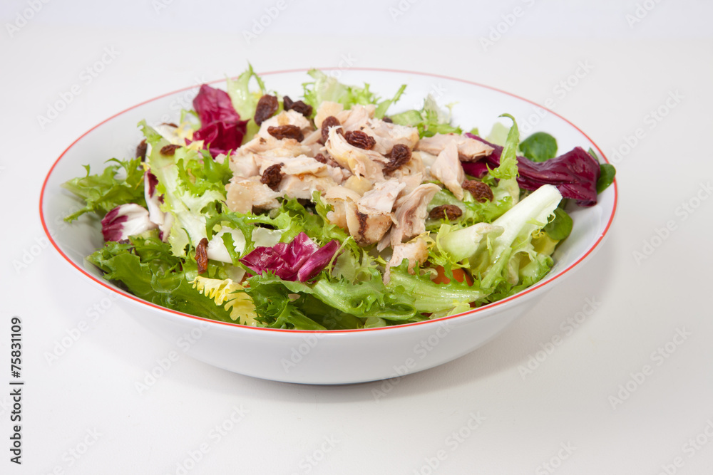 Chicken salad with tomatoes and raisin Chicken salad with tomatoes and raisin