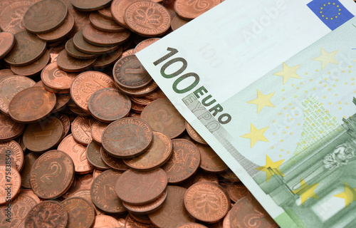 100 Euro und Pfennige