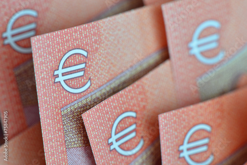 Euro, EUR, Geldscheine, Währung, Eurozeichen, Geldanlage photo