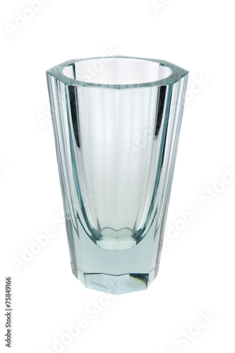 Szklany wazon na białym tle