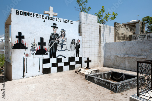 Voodoo-Stätte mitten auf Zentralfriedhof, Port-au-Prince, Haiti