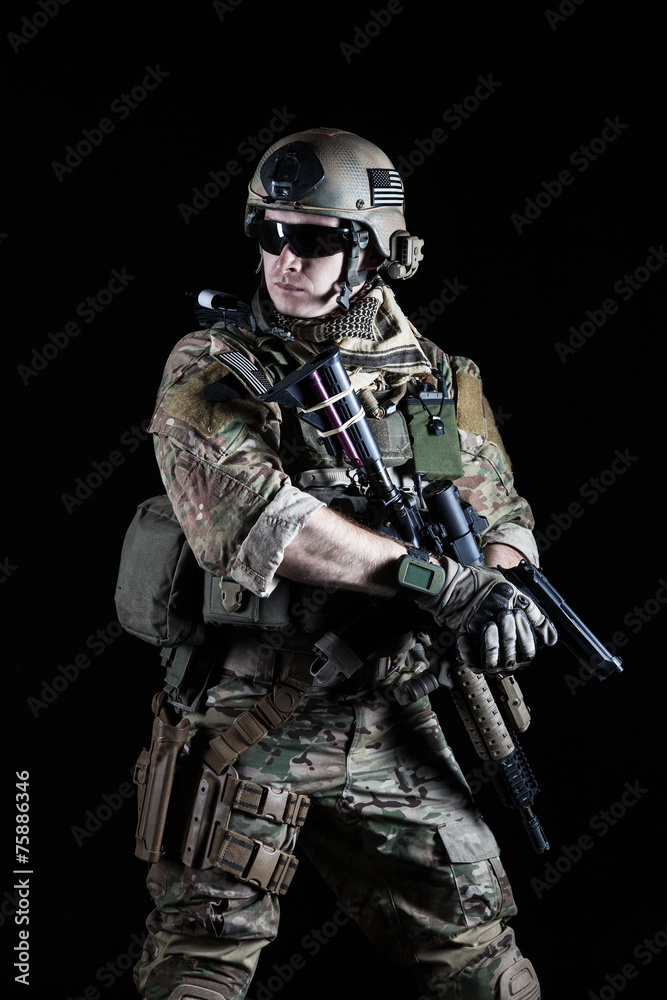 United States Army ranger with pistol United States Army ranger with pistol