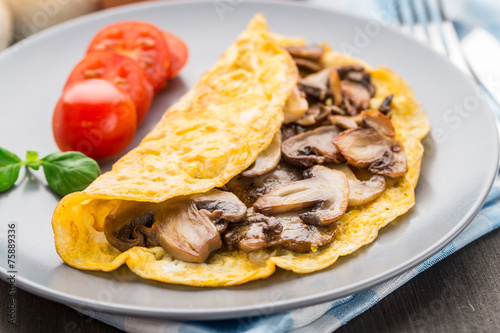 Omelette with mushrooms