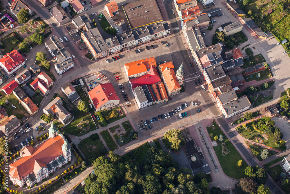 Fototapeta premium widok z lotu ptaka miasta Otmuchów w Polsce