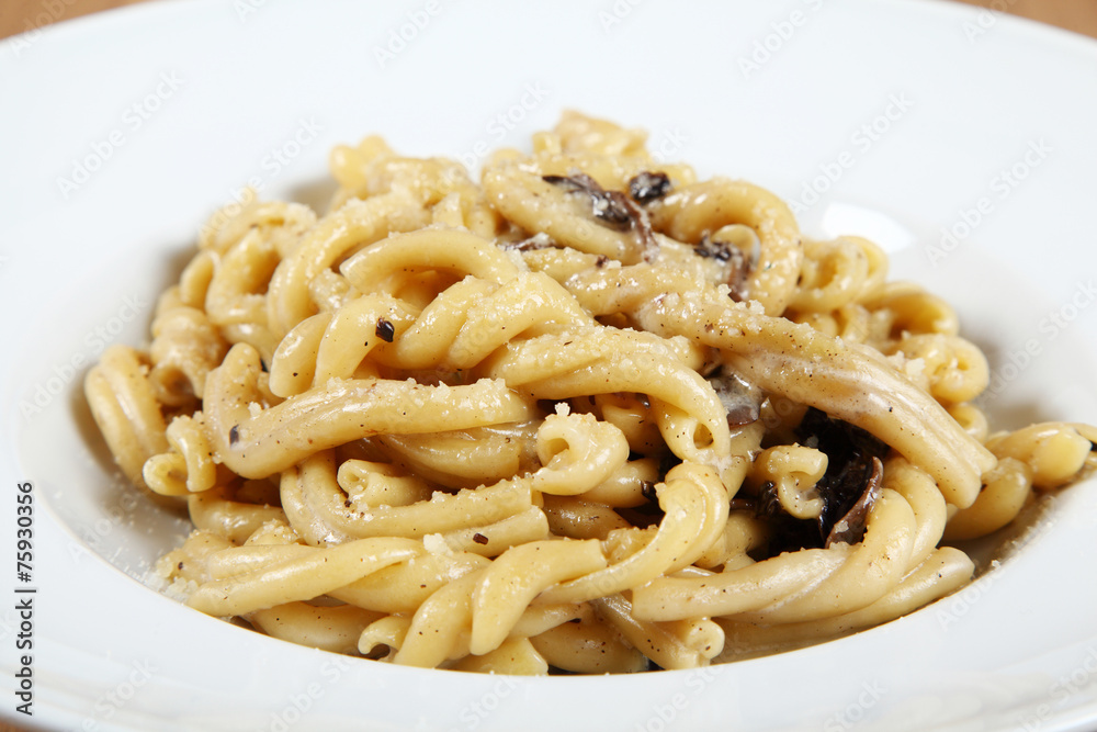 Italian Pasta Strozzapreti