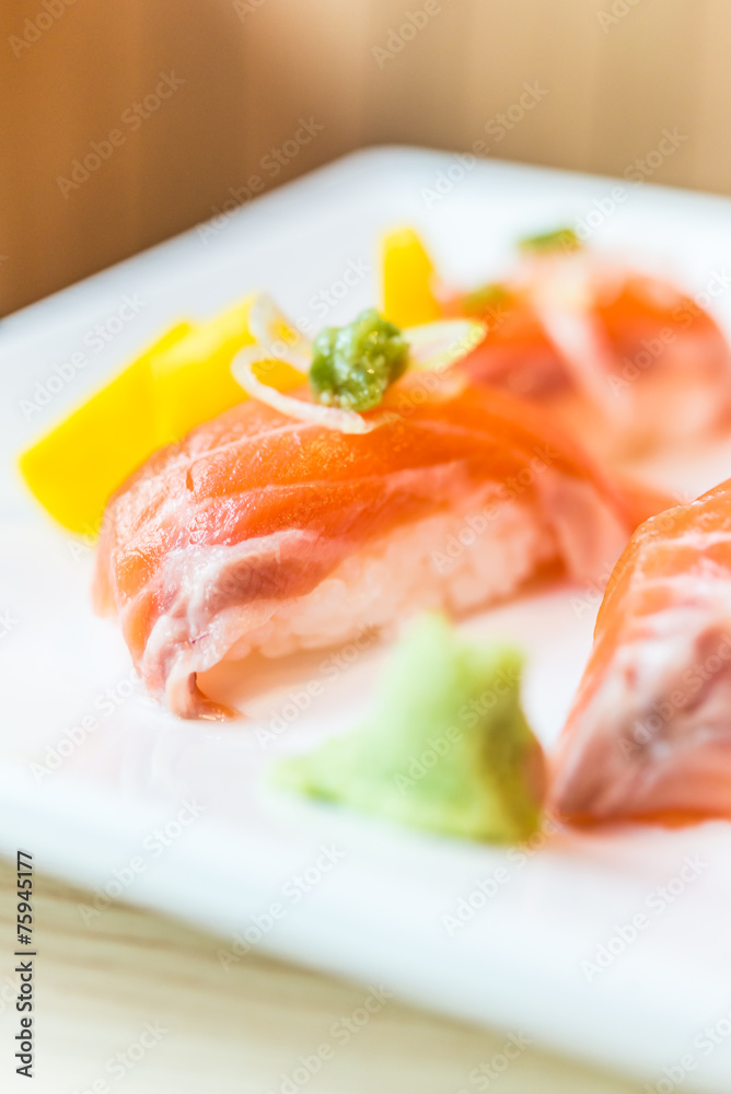 Salmon sushi