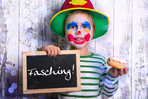 Kind Fasching photo