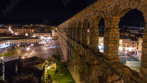 Obraz na płótnie Segovia and Aqueduct at night.