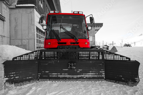 slopes caterpillar black and white and red