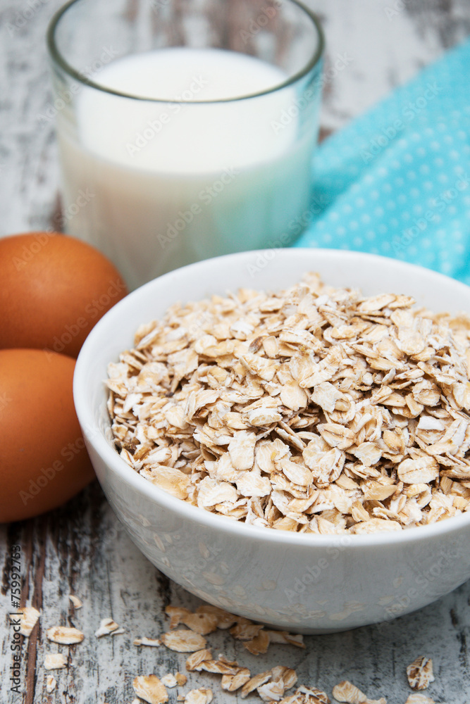 Bowl of oats Bowl of oats