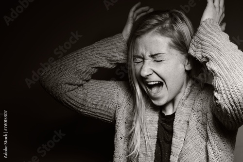 Obraz na płótnie Screaming women. Pain and panic. w salonie