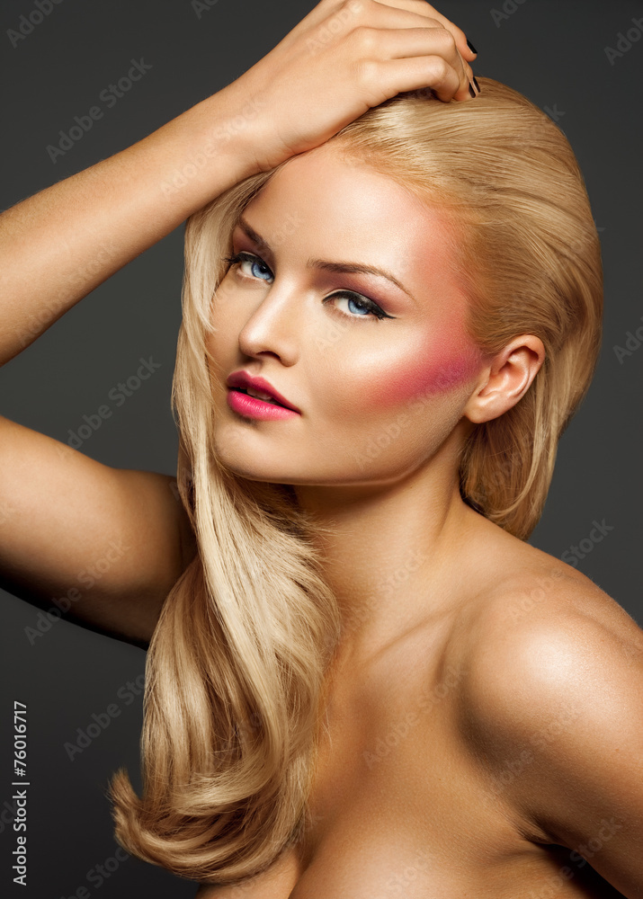 Fototapeta premium Blond Model