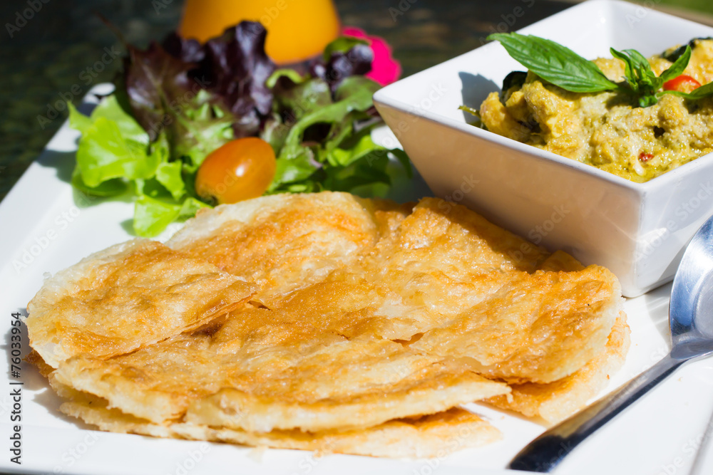 Southern flat bread with Green curry chicken Southern flat bread with Green curry chicken