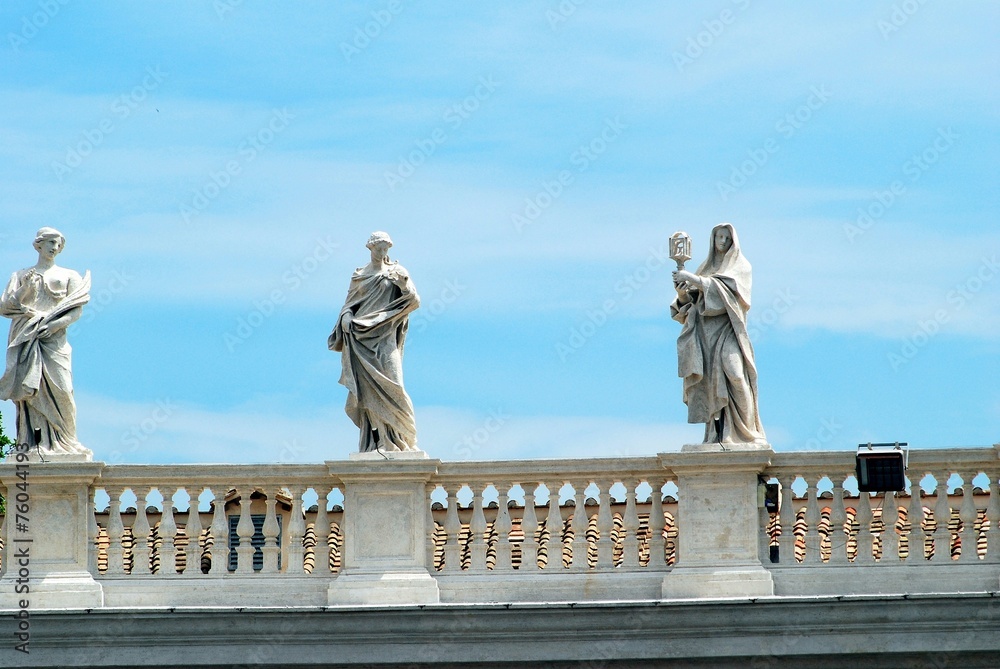 Sculptures on the facade of Vatican city works