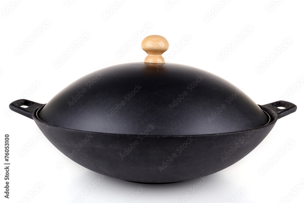 Fototapeta premium Cast iron pan isolated on white background