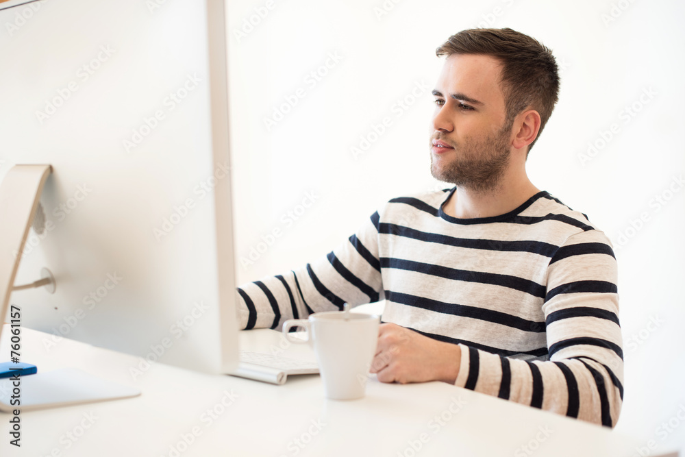 Fototapeta premium Man in office