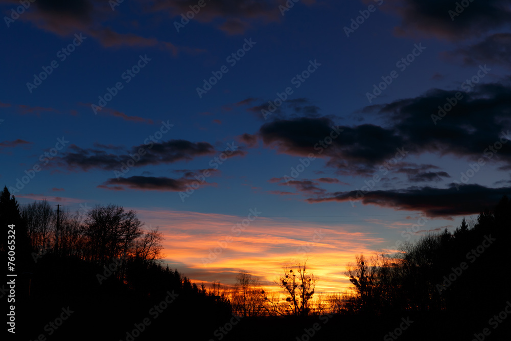 Fototapeta premium Sonnenuntergang im Winter