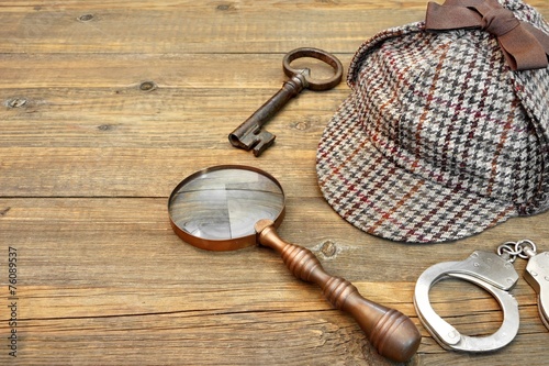 Sherlock Holmes Cap famous as Deerstalker, Key, Handcuffs and Ma