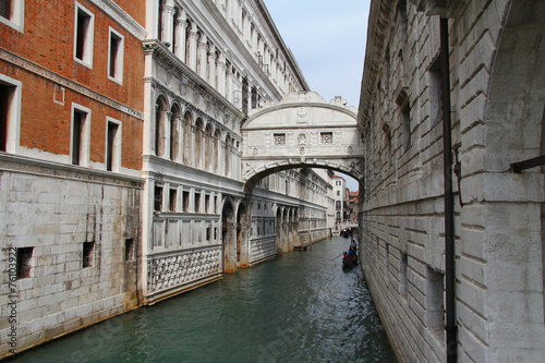 Мост вздохов, дворец дожей, Венеция, Италия