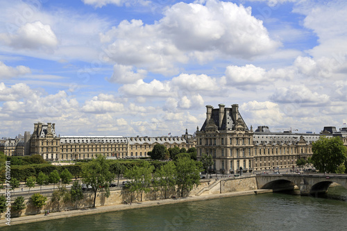 Musée du Louvre in Paris © blickwinkel2511