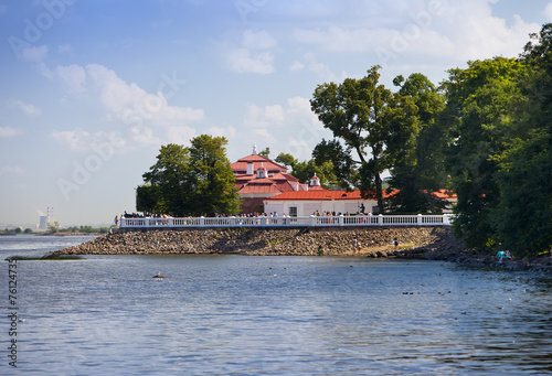 фотографія Petrodvorets.palace Monplezir from the Gulf of Finland...