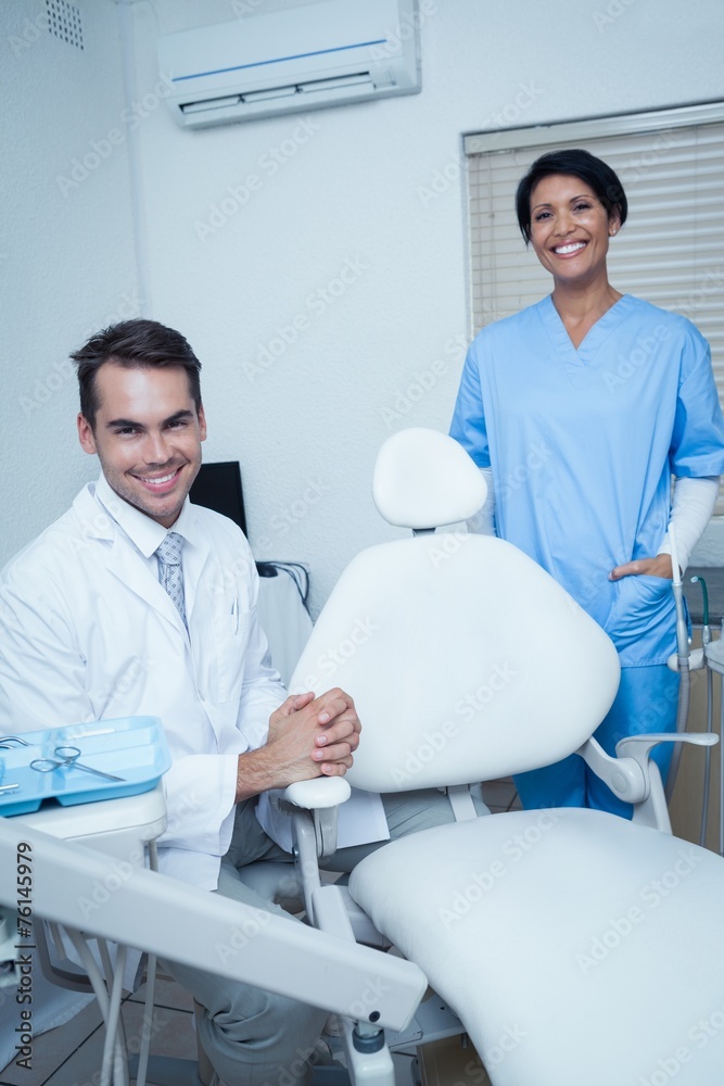 Obraz premium Portrait of smiling dentists