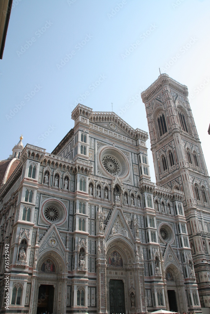 フィレンツェのドゥオーモ　サンタ・マリア・デル・フィオーレ大聖堂　Duomo Santa Maria del Fiore