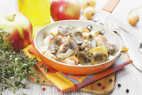 Kidneys beef in cider photo