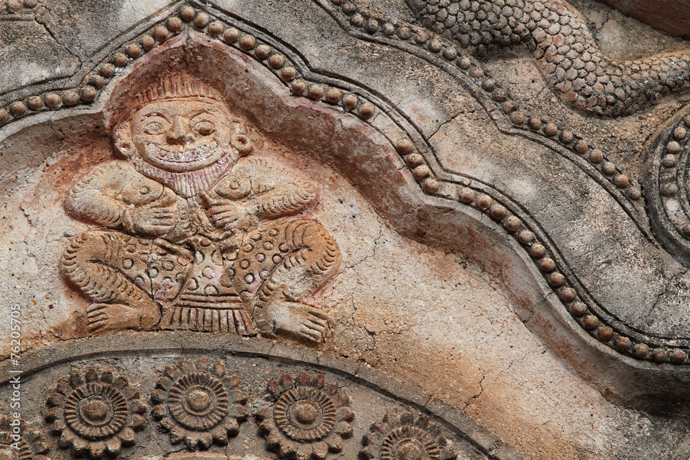 Détail architectural dans les ruines de Shwe Indein