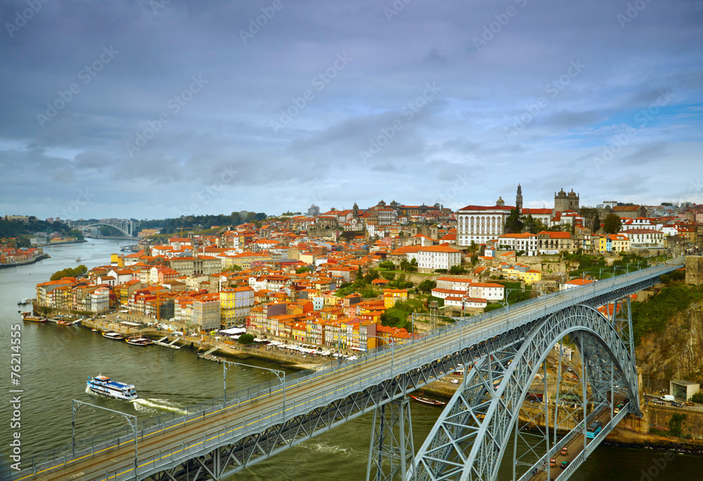 Obraz premium Historic center city of Porto, Portugal