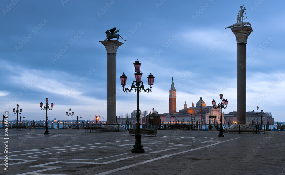 Fototapeta premium Piazza San Marco in winter morning