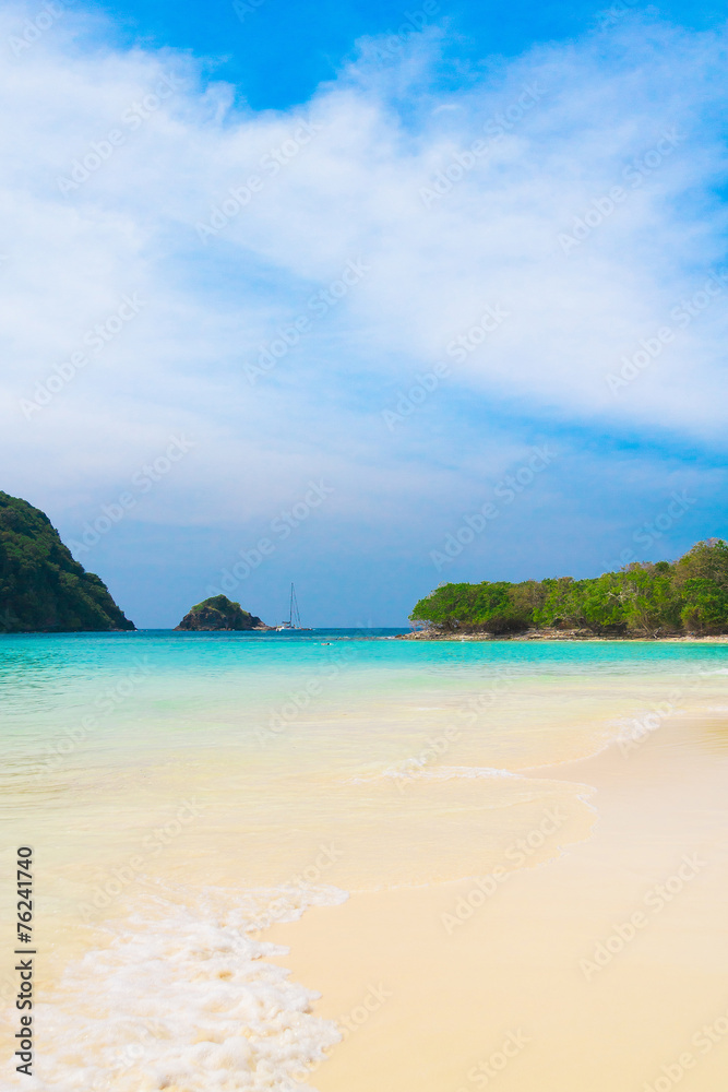 Fototapeta premium Remote Resort Sands of White