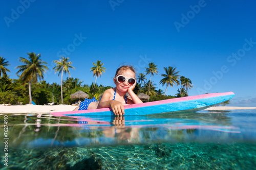 Little girl on vacation © BlueOrange Studio