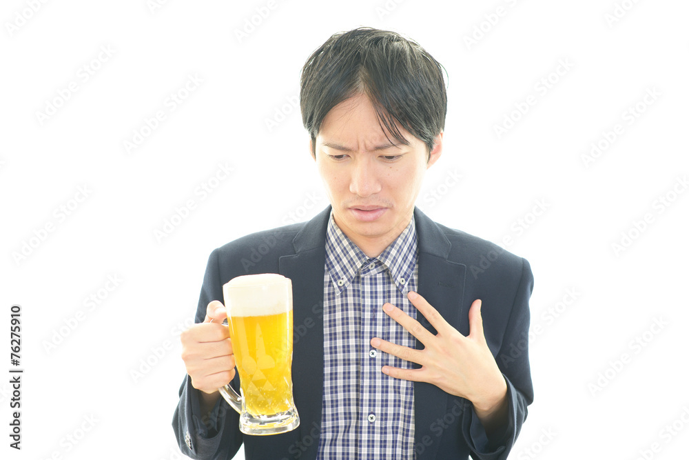 ビールを飲みすぎたサラリーマン ビールを飲みすぎたサラリーマン